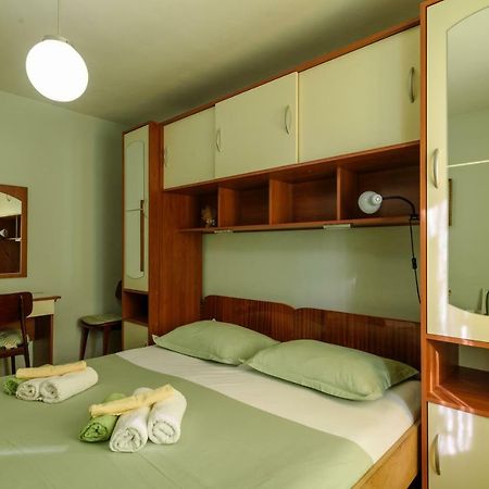 Rooms Mirjana - Centre Of Trogir Exteriör bild
