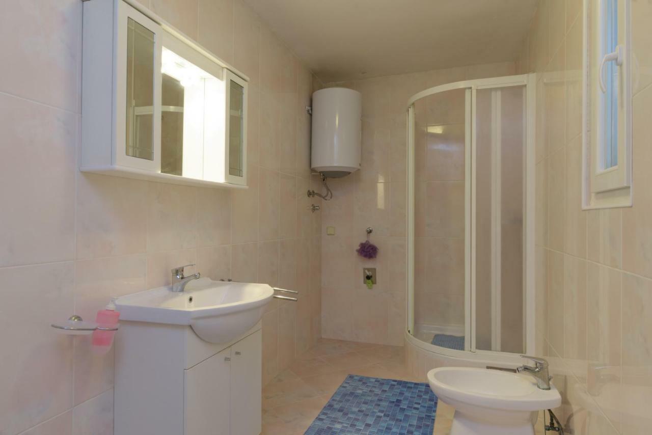 Rooms Mirjana - Centre Of Trogir Exteriör bild