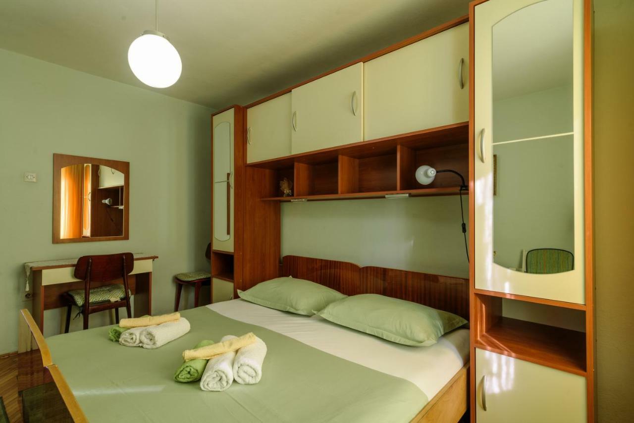 Rooms Mirjana - Centre Of Trogir Exteriör bild